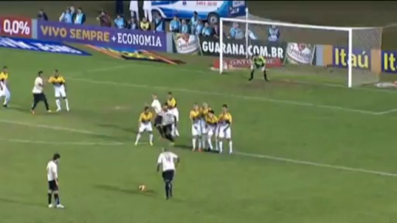 Brasileiro: Wie Juninho! Vaz' Zauberfreistoß gegen Criciuma