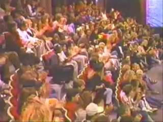 CLASH TV SCANDAL-Pris à partie par des gays ARSENIO s'énerve