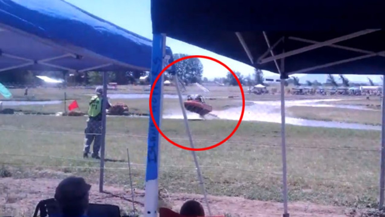 Accident de Jet Boat dans une foule de spectateurs