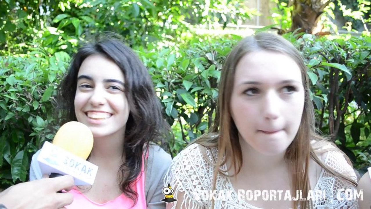 Sokak Röportajları - Eski sevgilinizin sosyal medya hesaplarını takip ediyor musunuz