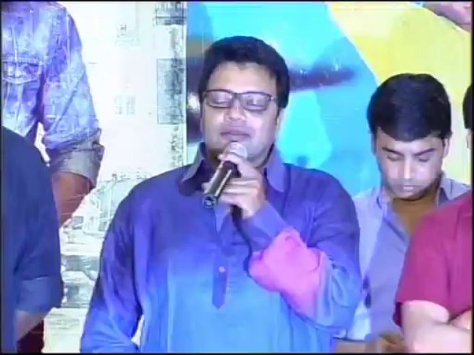 Yevadu Release Postpone Press Meet
