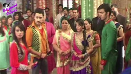 Cast of ''Qubool hai''  Zoya comes to meet the cast of ''Punar Vivah'' with Imraan Khan