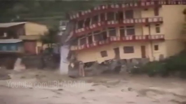 Uttarakhand Flood - Building Demolished Live in Uttarakhand Flood 2013