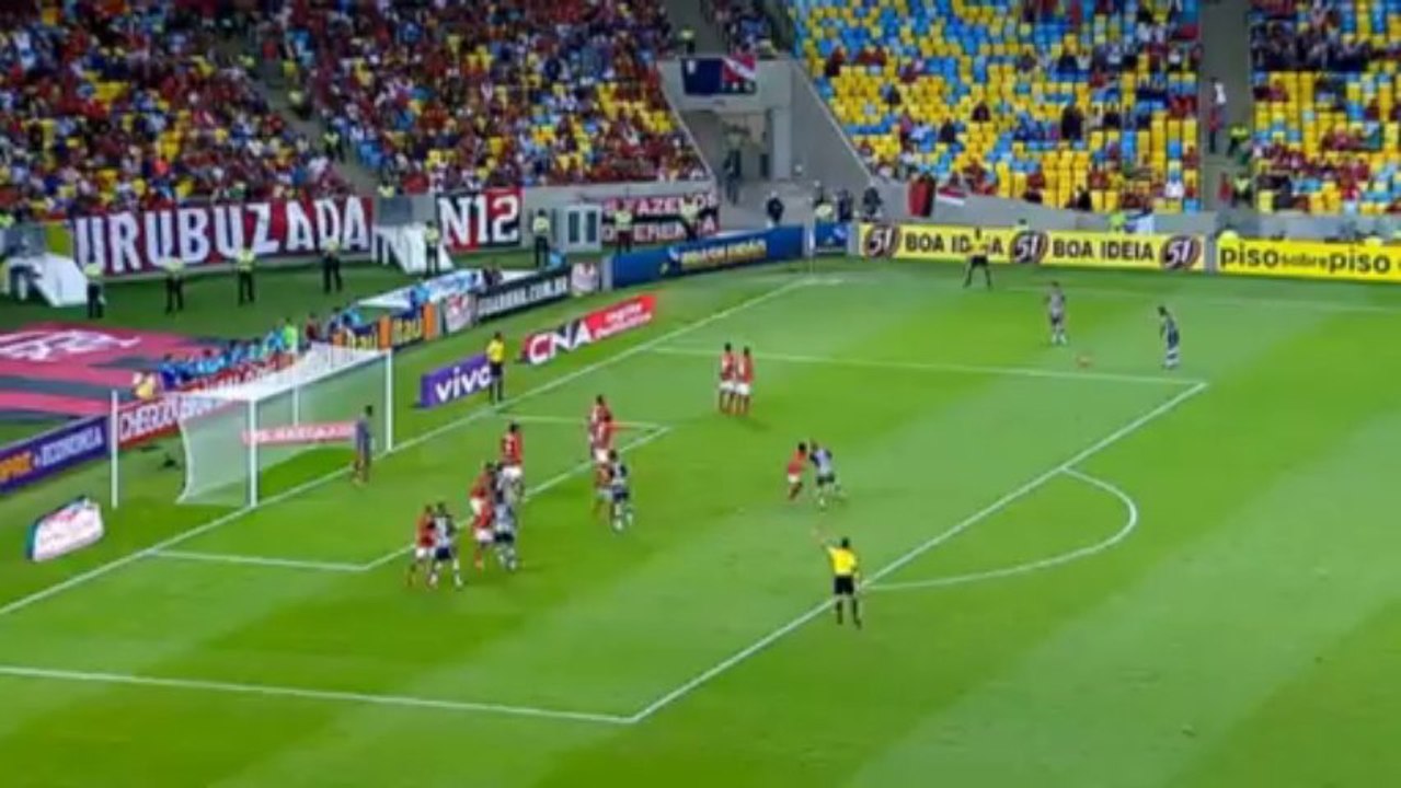 Brasileiro: Last-Minute-Kracher rettet Punkt für Flamengo