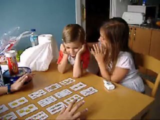 mikel y lucas a cartas