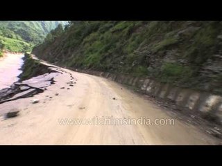 Poor condition of road on the way to Silli town of Uttarakhand