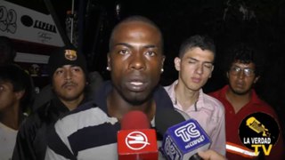 Diez heridos en choque de un bus y un camión en Santo Domingo.