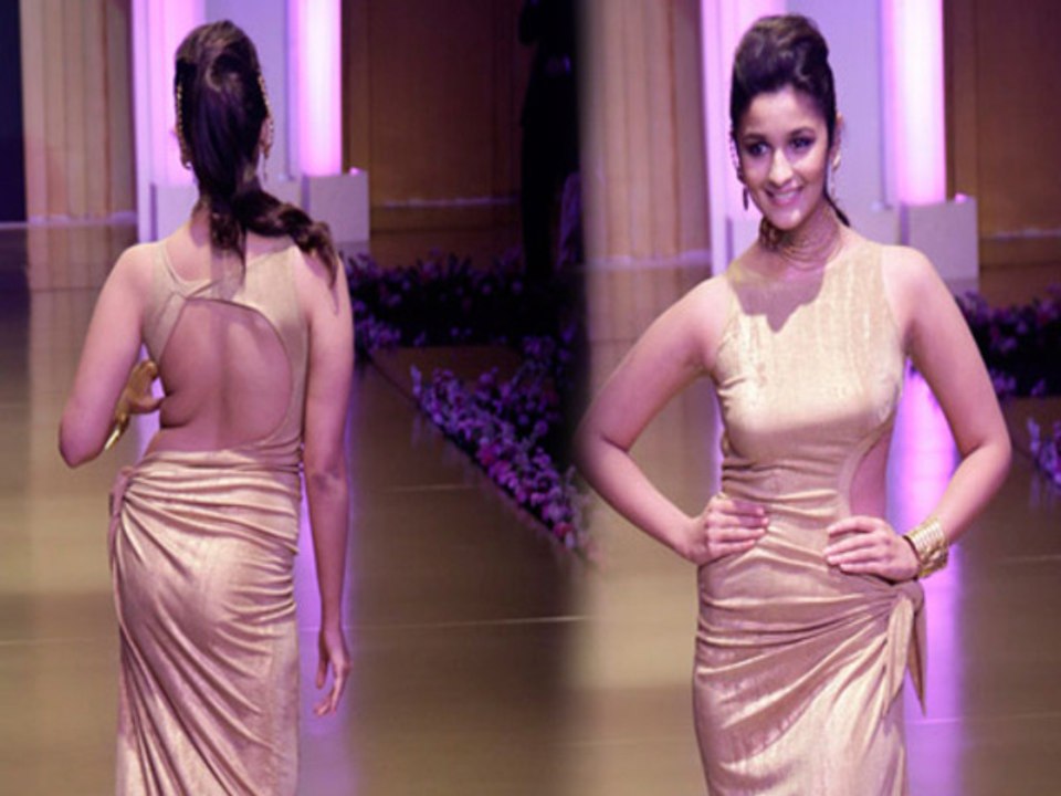 Alia Bhatt Major Fashion Blunder At Aamby Valley India Fashion Week