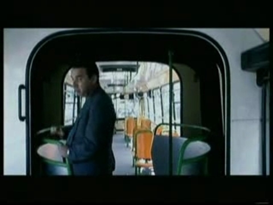 Tunisie3 - L'Homme au costume gris