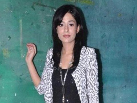 Amrita Rao launches ISMOKE Campaign in IIT Bombay