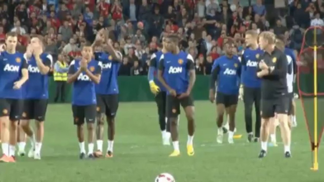 Fabregas trainiert: Transfertheater geht weiter