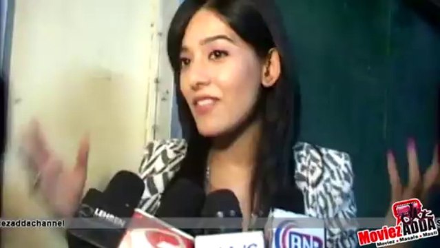 Amrita Rao Launches ISMOKE Campaign @ IIT Mumbai !