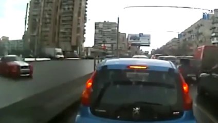 10 Spectacular Car Fails Caught On Camera - EPIC and FUN