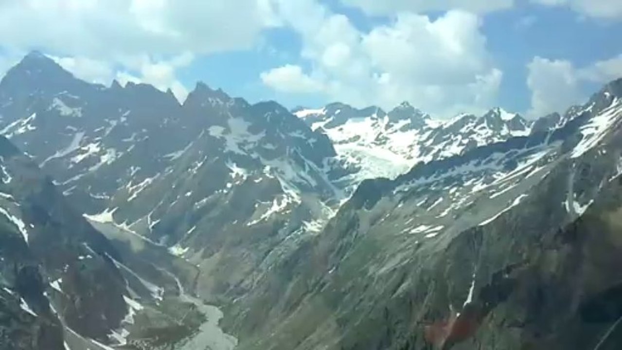 au nord Ouest de Puy St Vincent