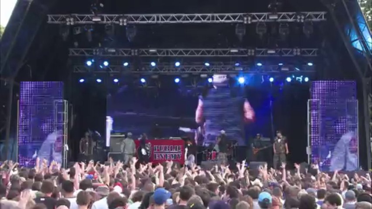 Public Enemy - Don't Believe The Hype// Live at Kendal Calling 2013