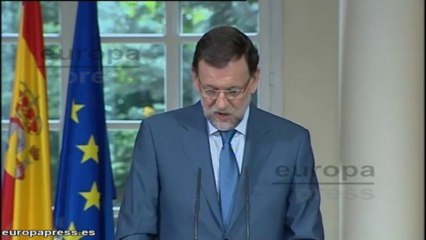 Rajoy elogia el trabajo del equipo médico en Santiago