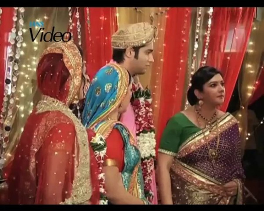 Rohan exposed in Punar Vivah