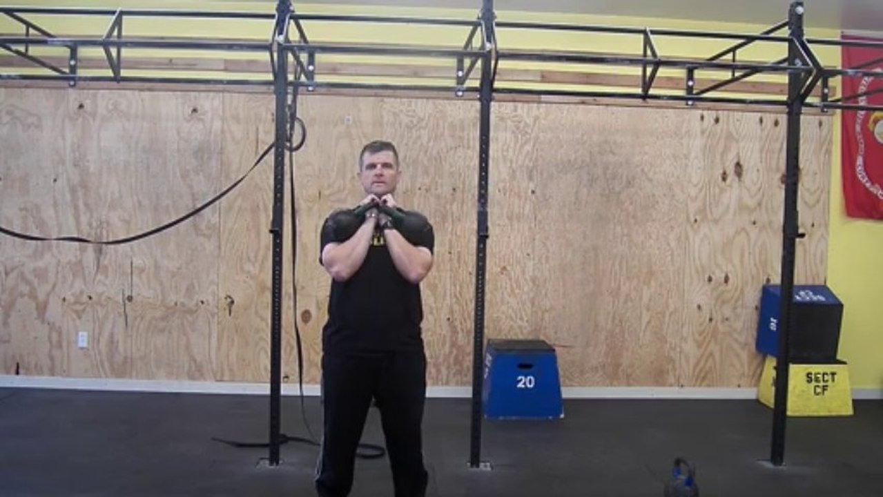 DoubleKettlebellFrontSquat-3
