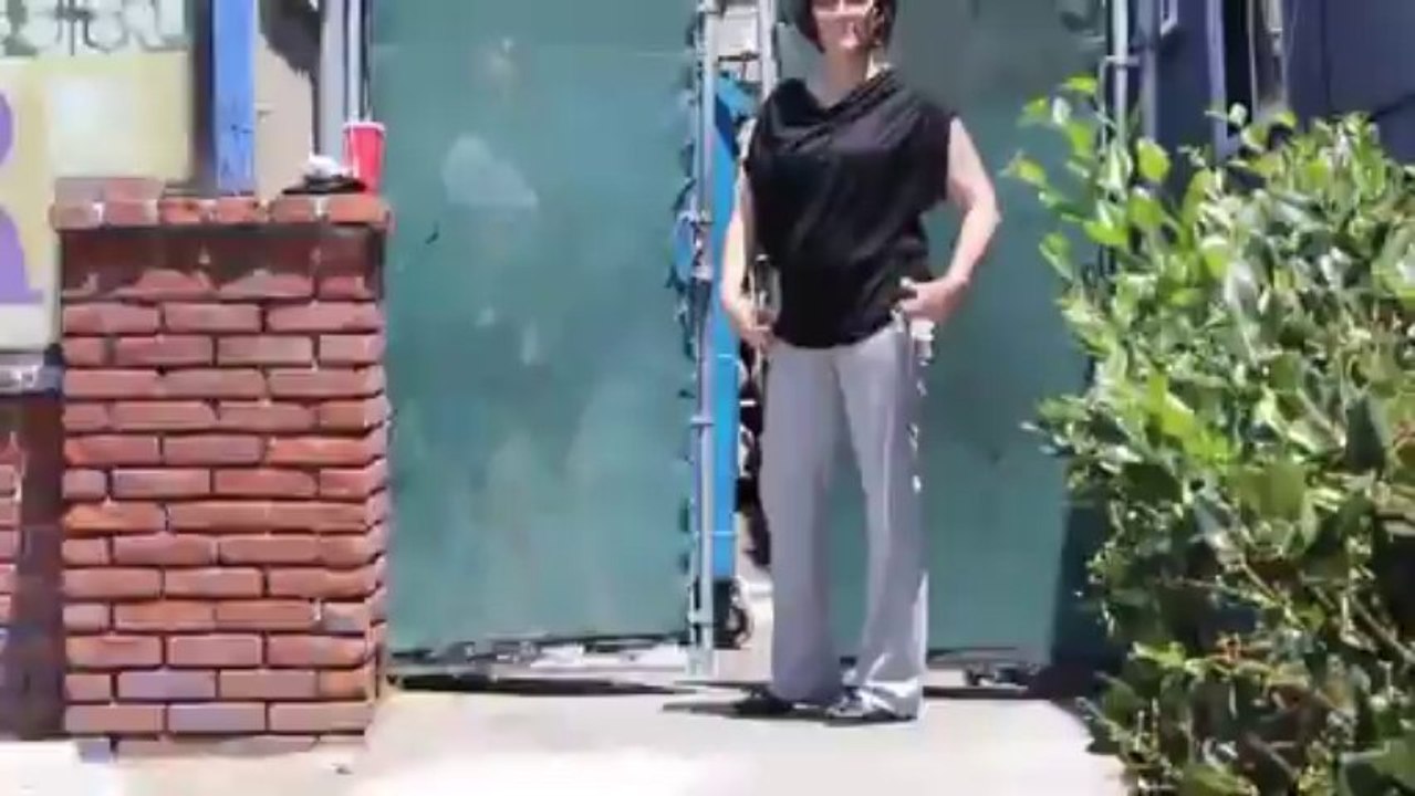 you're a piece of shit and don't deserve to breathe the same air I do