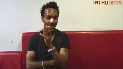 Dyed Soundorom entre rêves d'enfant et liberté dans 3 endroits magiques