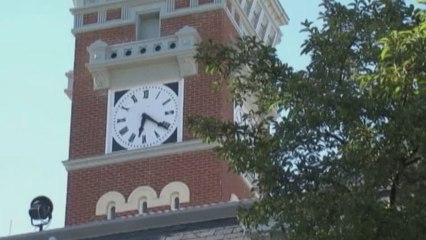 Guilty man commits suicide in court