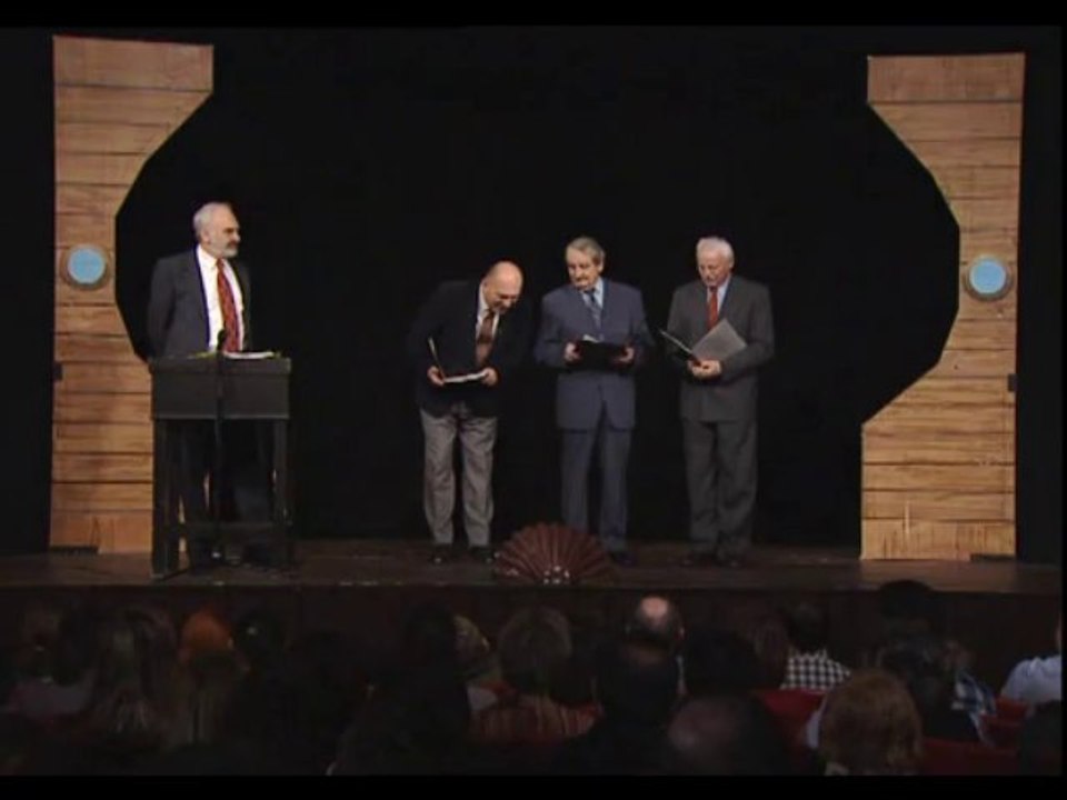 Divadlo Járy Cimrmana - Afrika aneb Češi mezi lidožravci 1/2