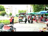 Bangkok : food stall attached to a motor bike