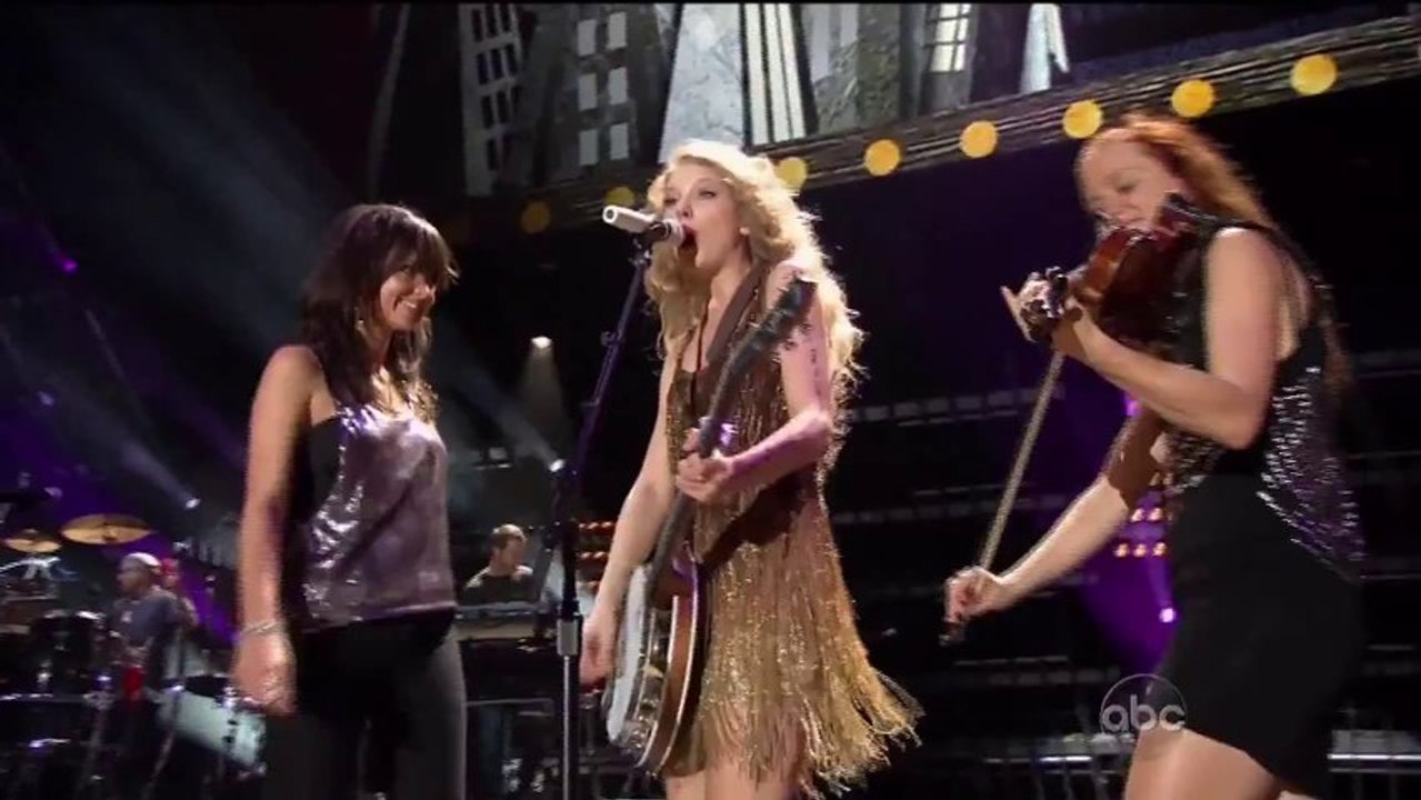 CMA Music Festival 2011 - Taylor Swift - Mean