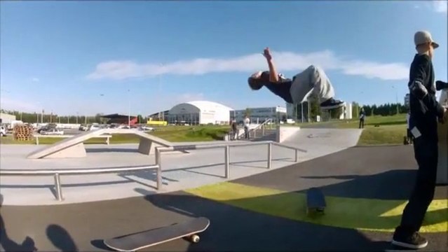 Backflip on skateboard complete Egill Gunnar - AWESOME