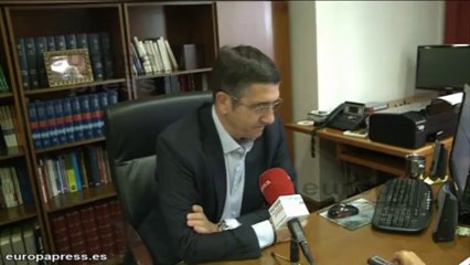 López insta a Rajoy dimitir si no da explicación