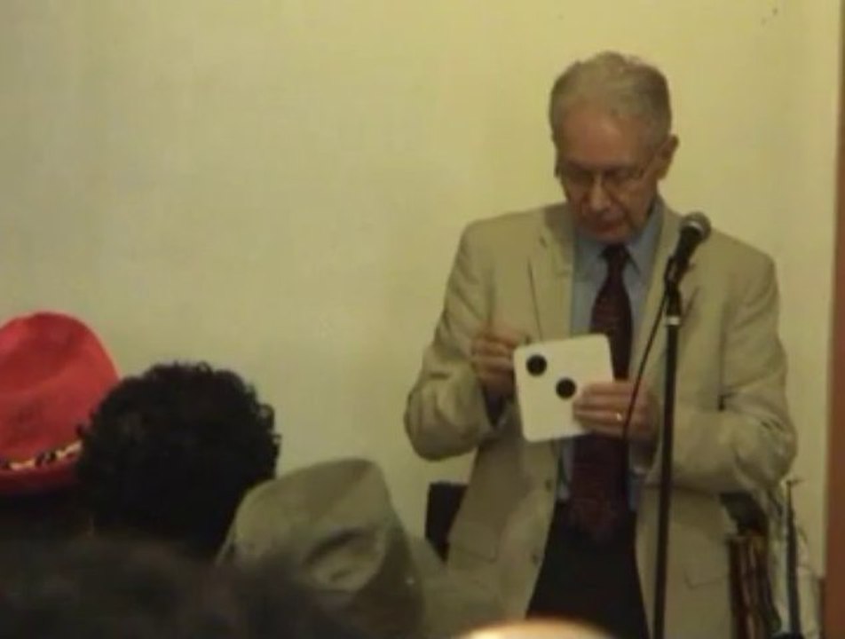 Confusing Die by John Fabjance - Magic Trick