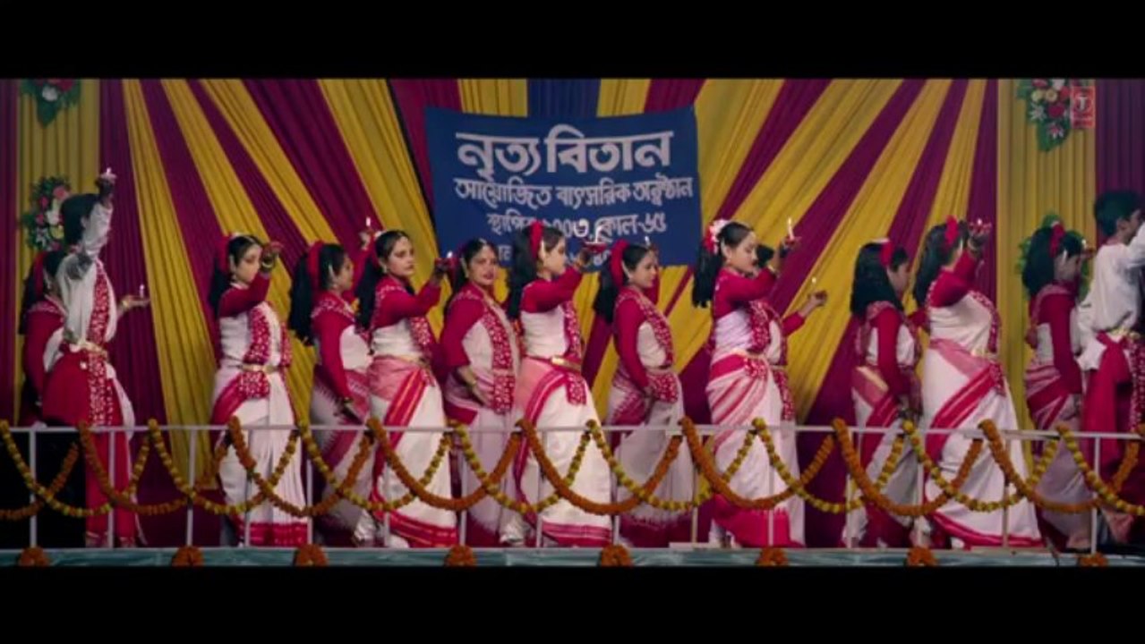 Aaguner Paroshmoni Video Song ᴴᴰ - Mahapurush O Kapurush - Bengali Movie 2013
