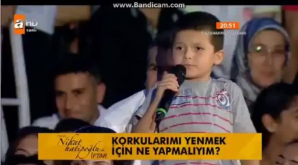 Hocam Rüyamda Dinozor Görüyorum (Nihat Hatipoğlu)