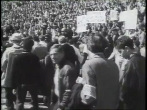 Reportage sur différentes manifestations pacifistes contre la guerre du Viêtnam, vers 1967