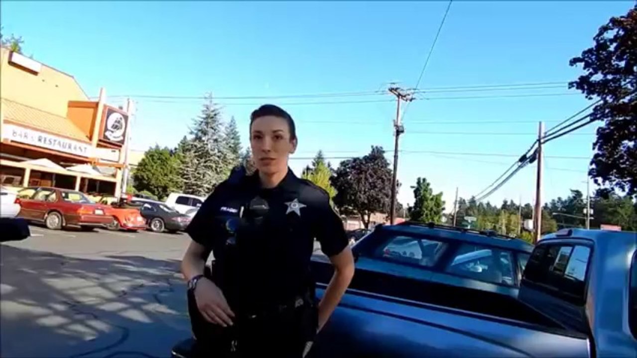 Salem Oregon Police, Open Carry AR-15.