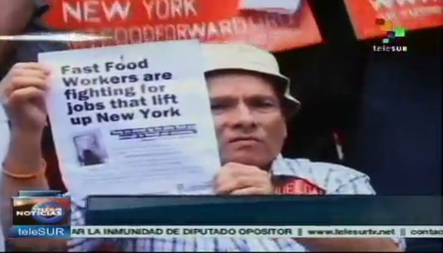 Inician huelga empleados de cadenas de comida rápida en EE.UU.