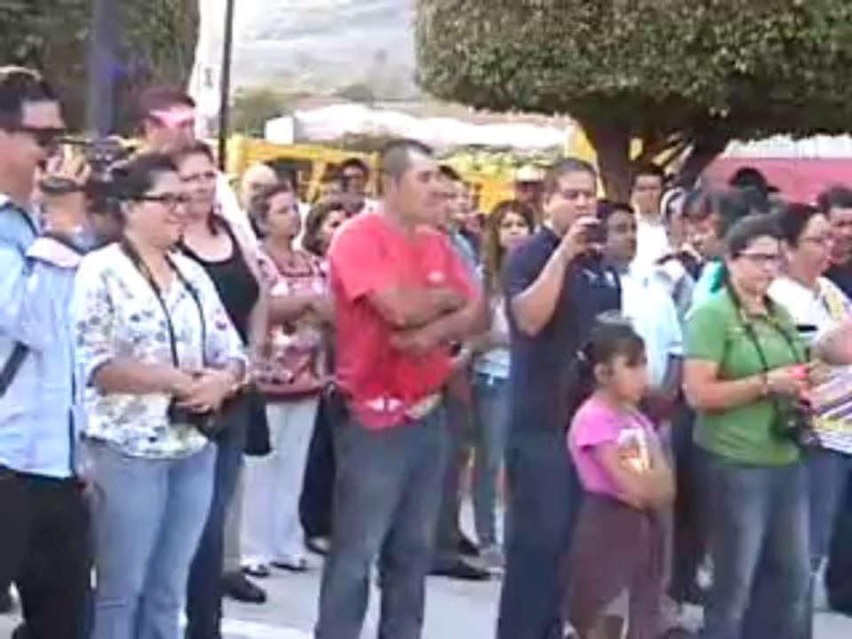 OPINAN SOBRE LA PAVIMENTACION DE LA AVENIDA INDEPENDENCIA,EN ATOTONILCO
