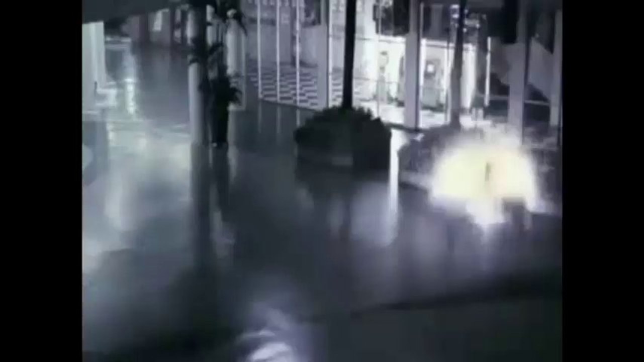 Engel - es gibt sie wirklich - mit Überwachungscamera gefilmt !!