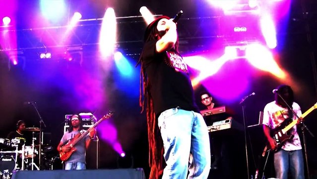 Report Bal des Petits Hommes Verts 2013