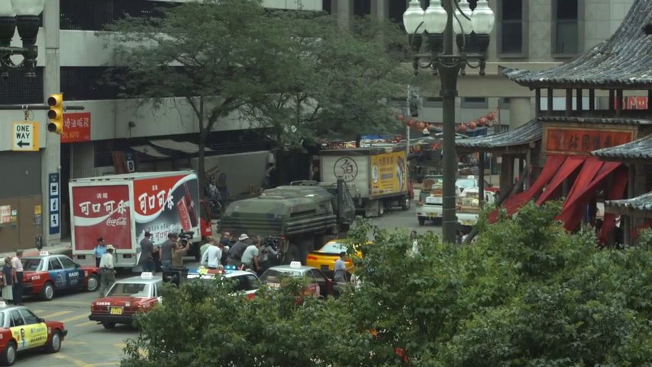 Transformers 4 Detroit First scene with explosions