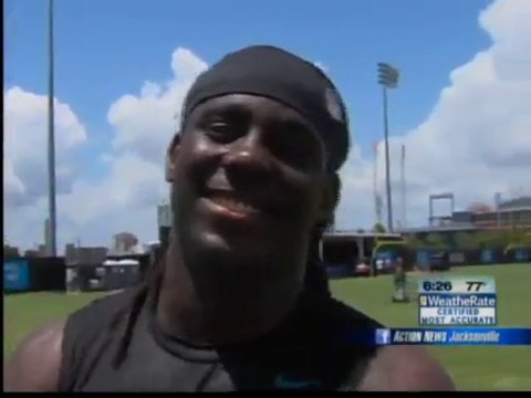 Denard Robinson Sings The Victors