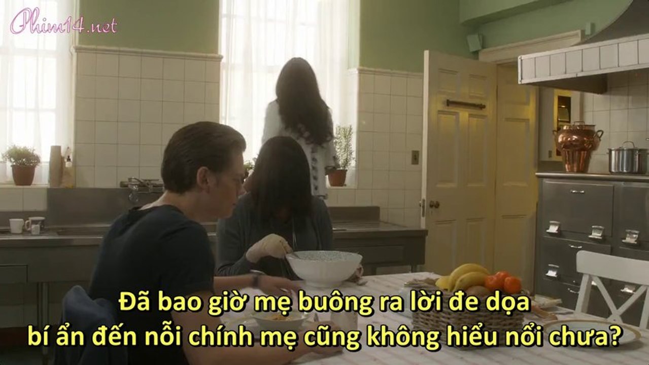 Hemlock.Grove.S01E04.720p.WEBRip.x264-QRUS-muxed_004