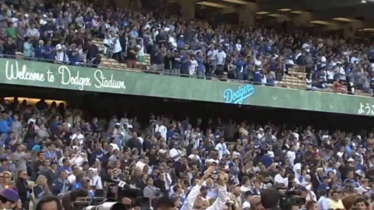Así disfruto Cristiano Ronaldo antes de hacer el lanzamiento inicial en un juego de grandes ligas