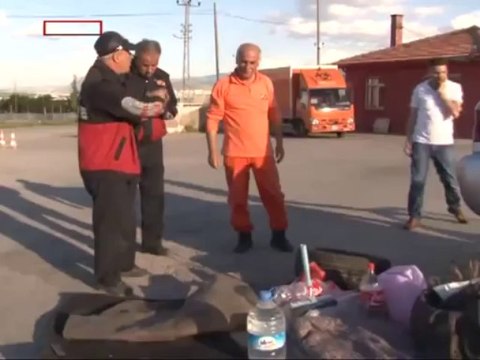 Yılana biber gazlı müdahale