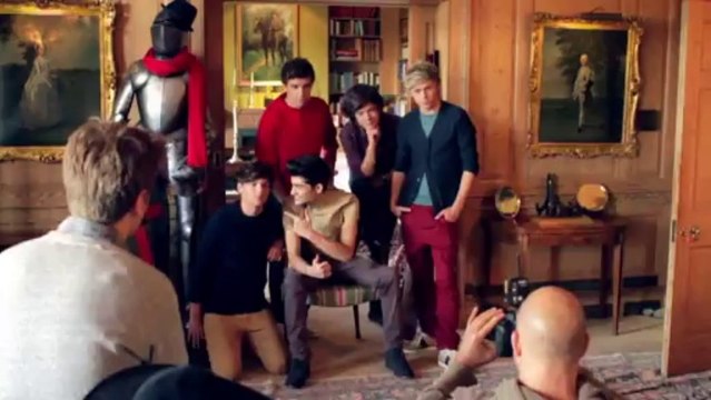 One Direction - Behind the scenes at the photoshoot - Harry