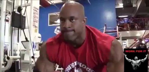 Victor Martinez - Chest workout1 Weeks Out from the 2011 Olympia