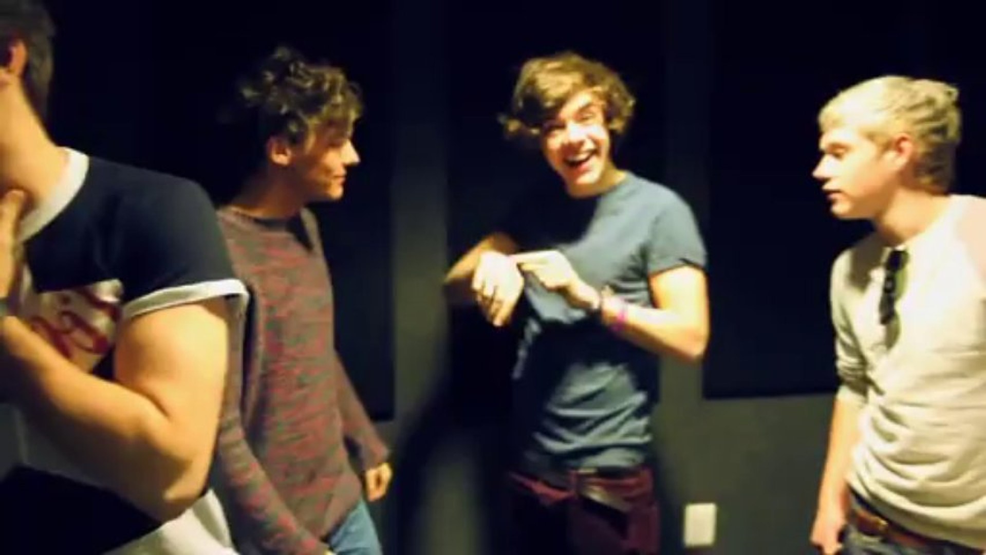 One Direction - Harry Interview (VEVO LIFT)