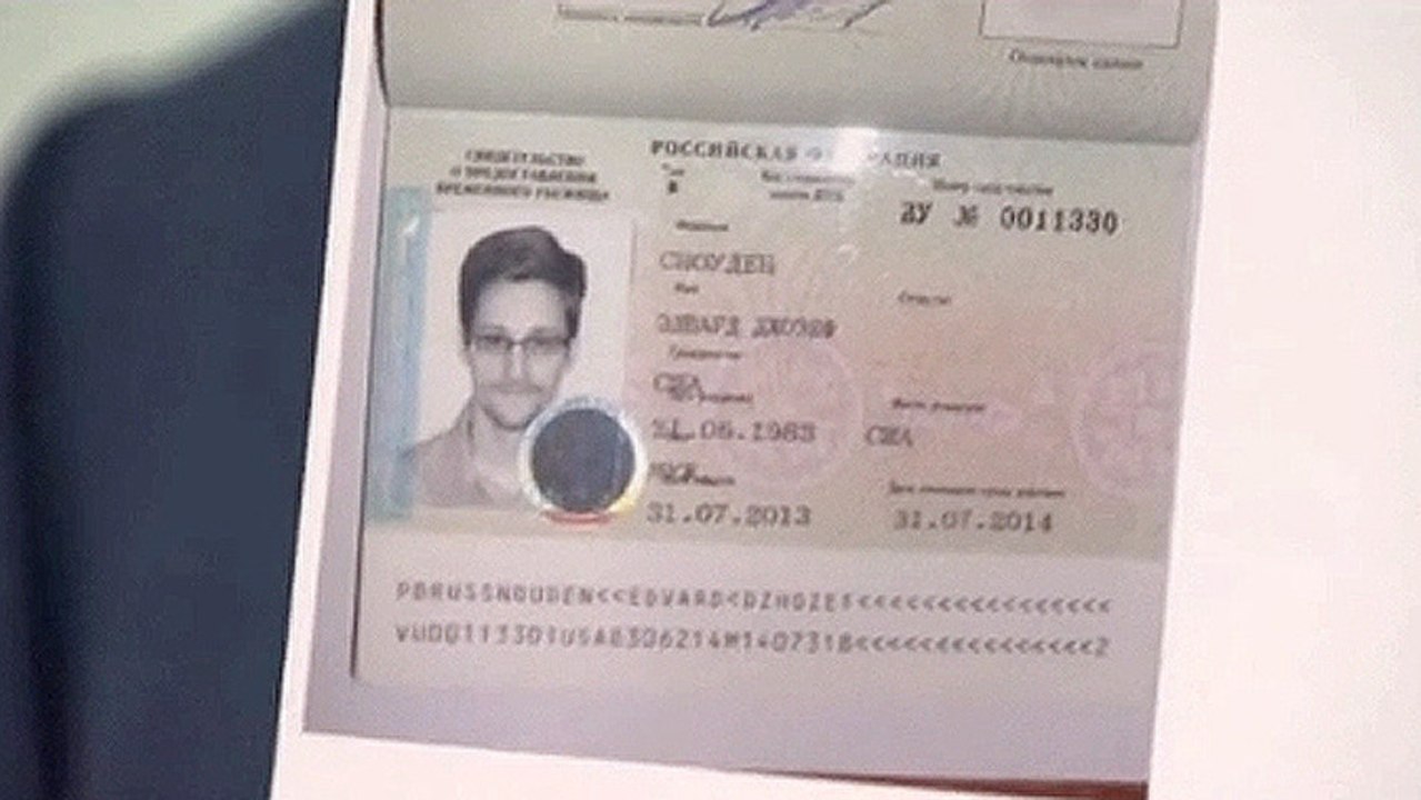 Edward Snowden Given Russian Asylum For One Year