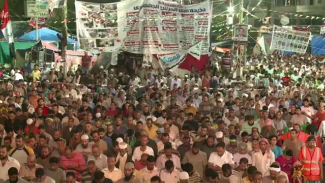 Au Caire, le campement pro-Morsi compte résister jusqu'au bout