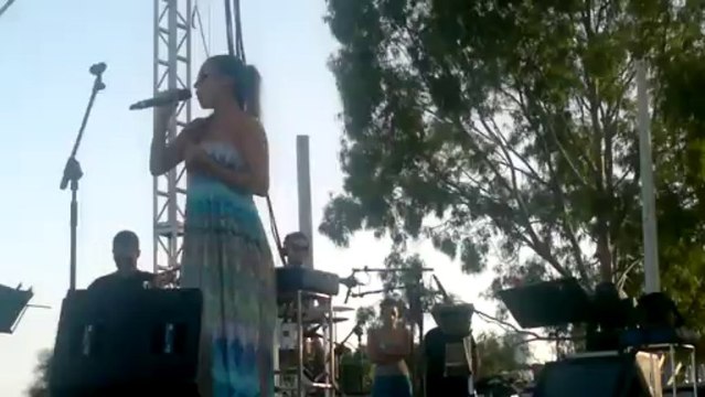 India Martinez - Hoy (Concierto Fiestas Colombinas de Huelva 2013)